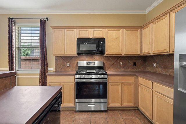 347 Spring DR, Kyle, TX 78640