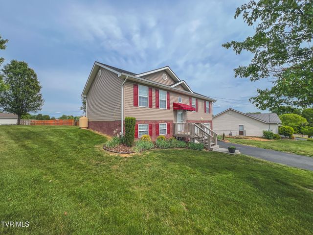 612 Willow Court, Piney Flats, TN 37686