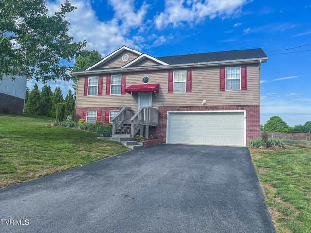 612 Willow Court, Piney Flats, TN 37686