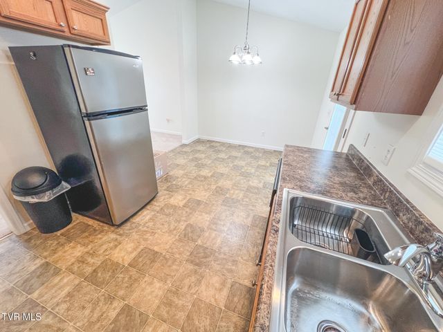 612 Willow Court, Piney Flats, TN 37686