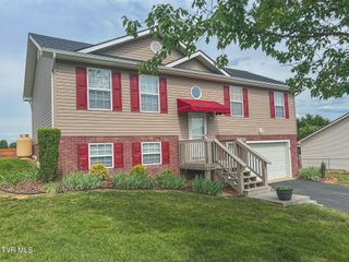 612 Willow Court, Piney Flats, TN 37686