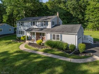 61 Stella Dr, Bridgewater Twp., NJ 08807