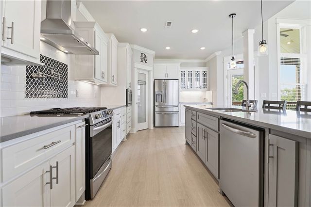 18850 Patriots Dream Drive, Siloam Springs, AR 72761