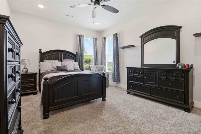 18850 Patriots Dream Drive, Siloam Springs, AR 72761