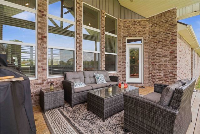 18850 Patriots Dream Drive, Siloam Springs, AR 72761
