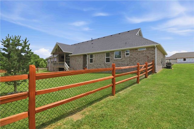 18850 Patriots Dream Drive, Siloam Springs, AR 72761