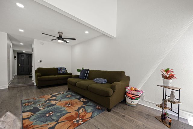 11229 Briar Forest Drive, Houston, TX 77042