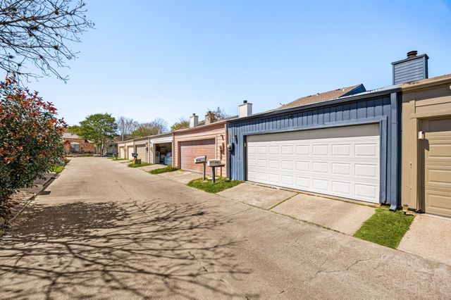 11229 Briar Forest Drive, Houston, TX 77042