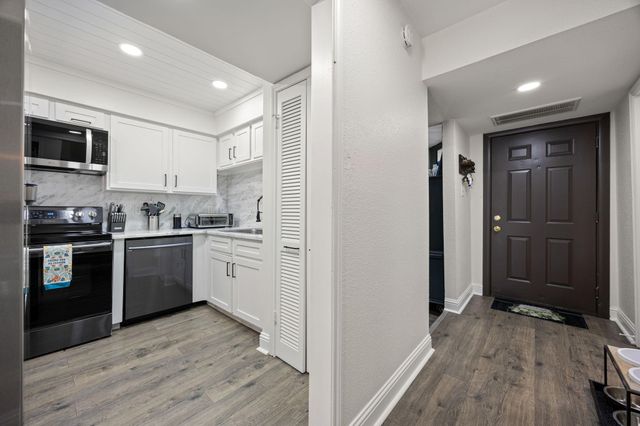 11229 Briar Forest Drive, Houston, TX 77042