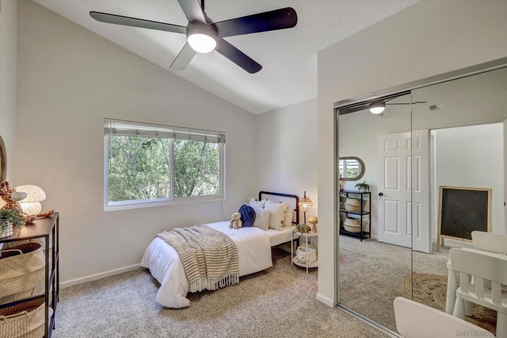 Image 13 of property listing at 4004 Carmel Springs, San Diego, CA 92130