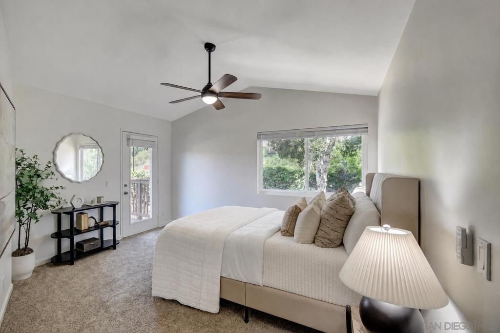 Image 14 of property listing at 4004 Carmel Springs, San Diego, CA 92130