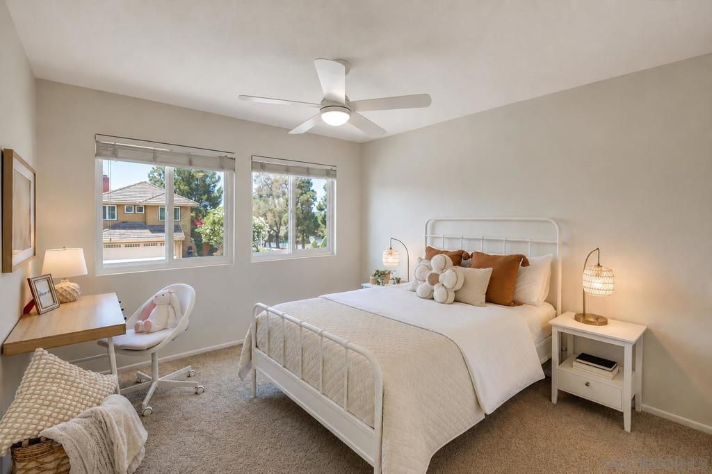 Image 22 of property listing at 4004 Carmel Springs, San Diego, CA 92130