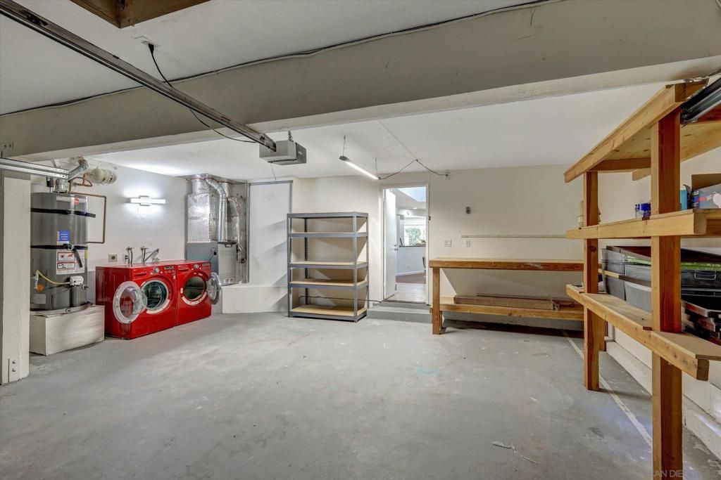 Image 26 of property listing at 4004 Carmel Springs, San Diego, CA 92130