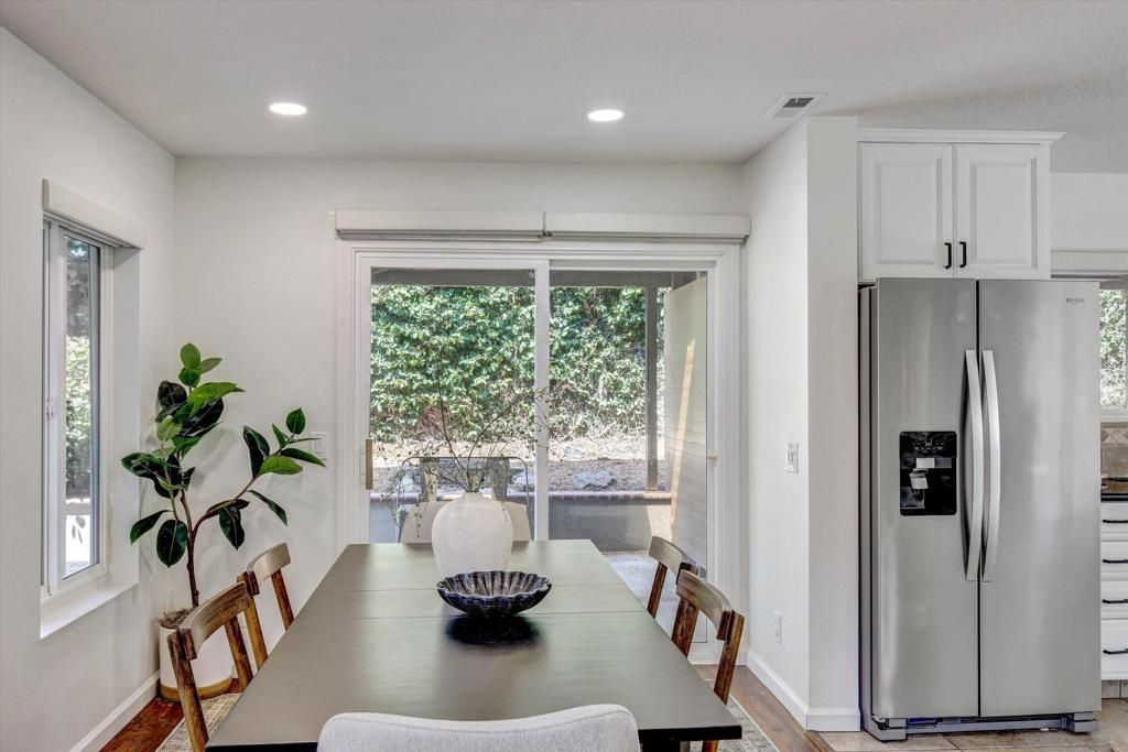 Image 3 of property listing at 4004 Carmel Springs, San Diego, CA 92130