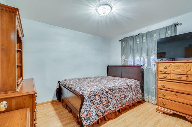 1607 Walter AVENUE, Mount Pleasant, WI 53403