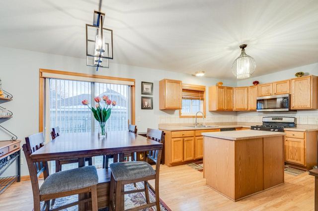 1607 Walter AVENUE, Mount Pleasant, WI 53403