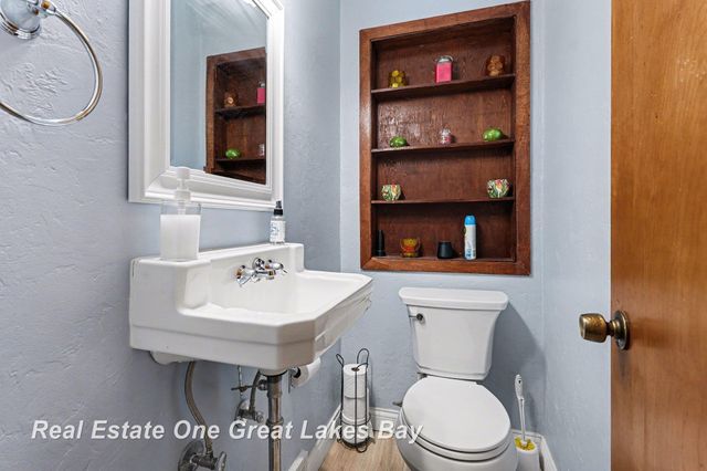 1407 Bay Street, Saginaw, MI 48602