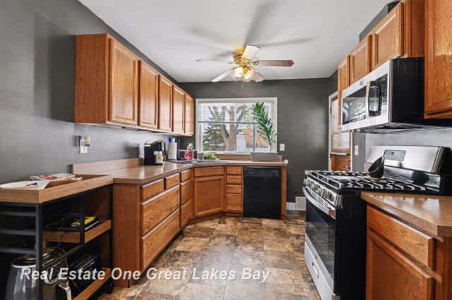 1407 Bay Street, Saginaw, MI 48602