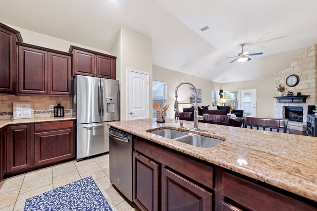 11205 Gibbons Creek Drive, Frisco, TX 75036