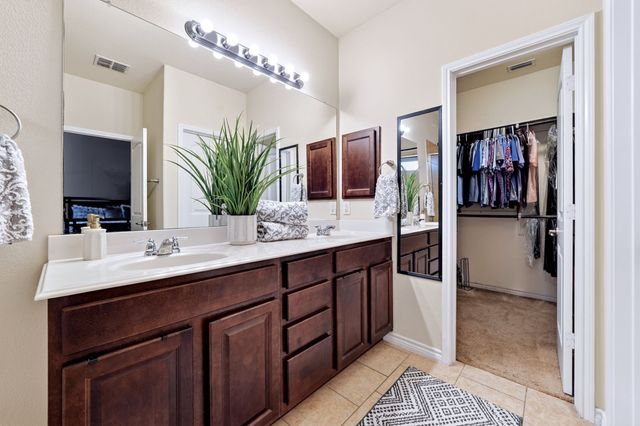 11205 Gibbons Creek Drive, Frisco, TX 75036