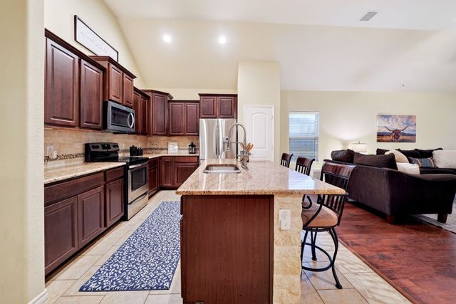 11205 Gibbons Creek Drive, Frisco, TX 75036
