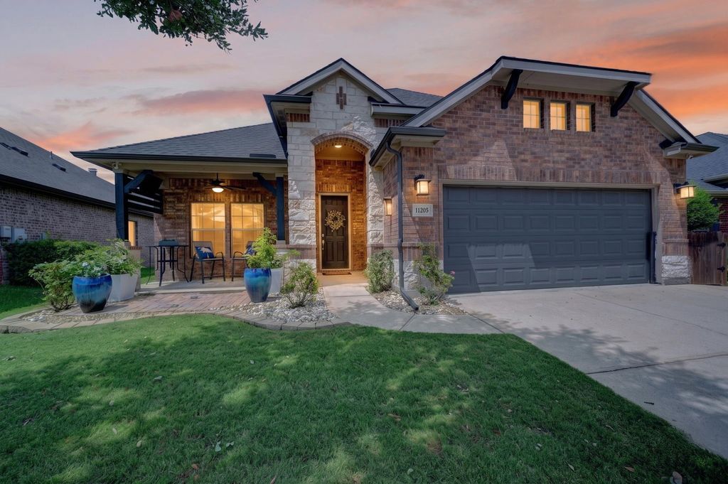 11205 Gibbons Creek Drive, Frisco, TX 75036