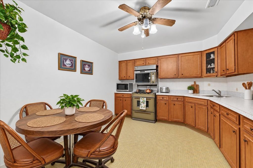 7314 Randolph Street 4E, Forest Park, IL 60130 — photo 3