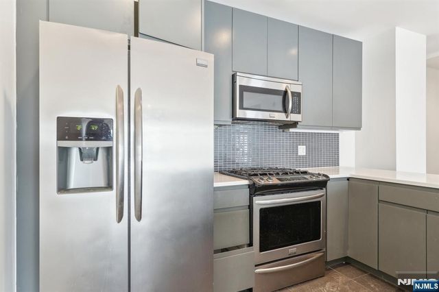 1 Executive 514, Fort Lee, NJ 07024
