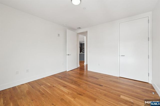 1 Executive 514, Fort Lee, NJ 07024