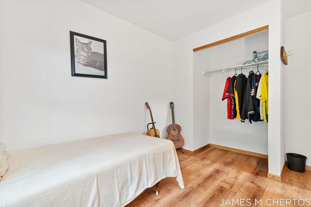 5621 Pine Island Drive NE, Comstock Park, MI 49321