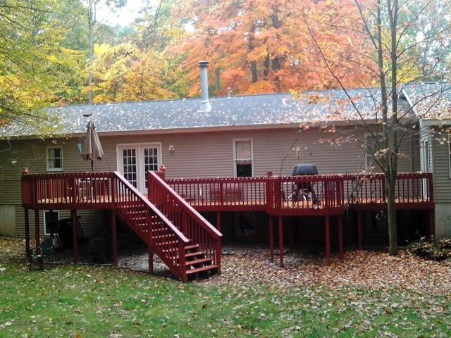 5621 Pine Island Drive NE, Comstock Park, MI 49321