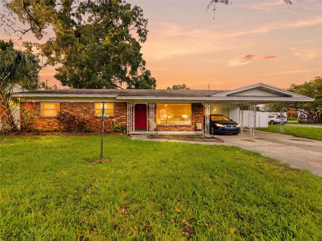 2109 W ERNA DRIVE, Tampa, FL 33603