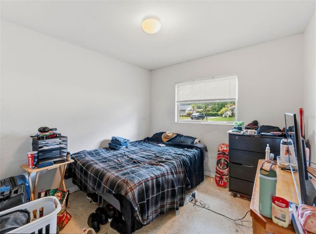 2109 W ERNA DRIVE, Tampa, FL 33603