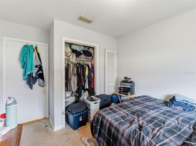 2109 W ERNA DRIVE, Tampa, FL 33603