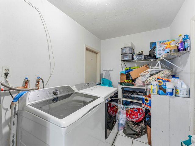 2109 W ERNA DRIVE, Tampa, FL 33603
