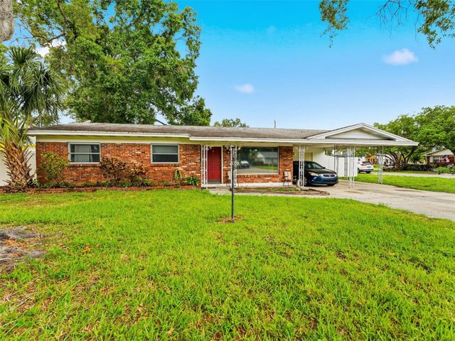 2109 W ERNA DRIVE, Tampa, FL 33603