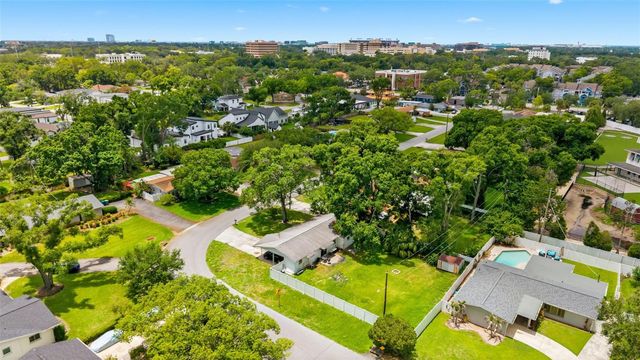 2109 W ERNA DRIVE, Tampa, FL 33603