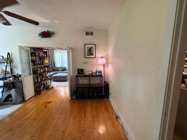 4157 N Wolcott Avenue 2N, Chicago, IL 60613