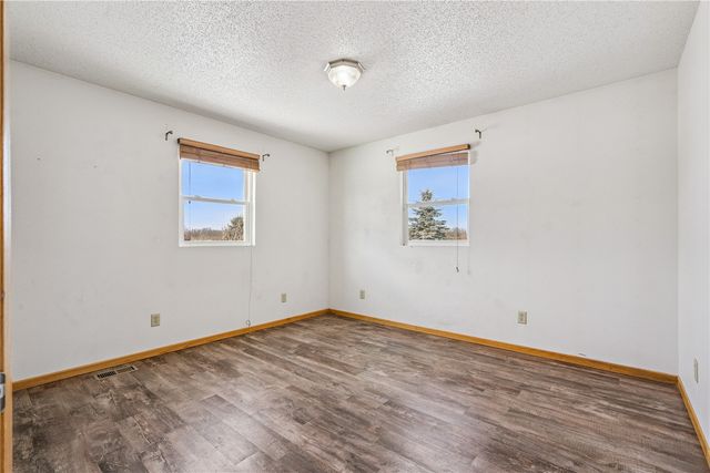 2866 60th Street, Vinton, IA 52349