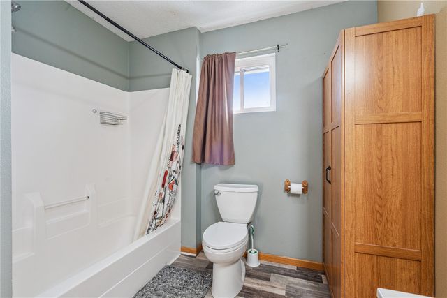 2866 60th Street, Vinton, IA 52349