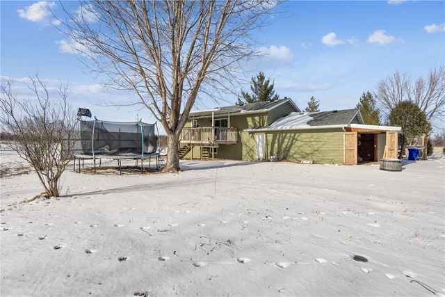 2866 60th Street, Vinton, IA 52349