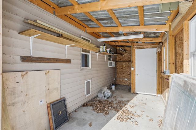 2866 60th Street, Vinton, IA 52349