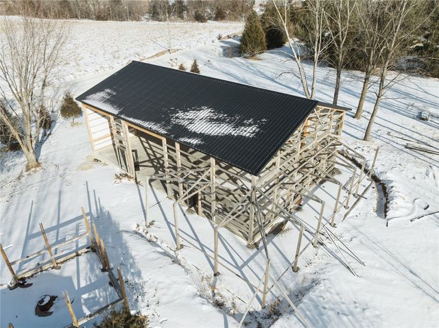 2866 60th Street, Vinton, IA 52349