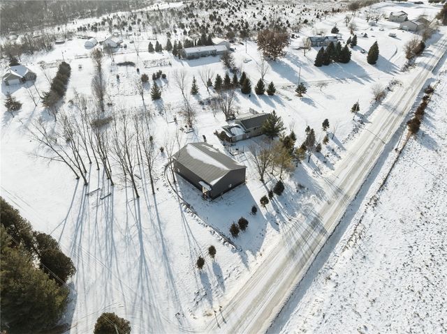 2866 60th Street, Vinton, IA 52349