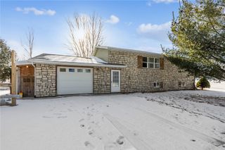 2866 60th Street, Vinton, IA 52349