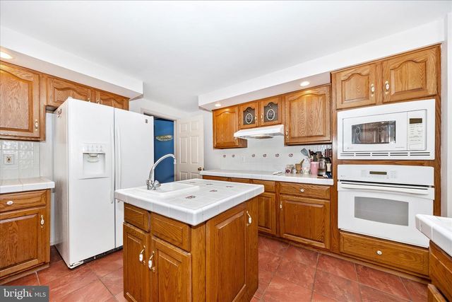 1149 MARTHAS CT E, Knoxville, MD 21758