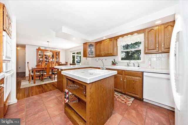 1149 MARTHAS CT E, Knoxville, MD 21758