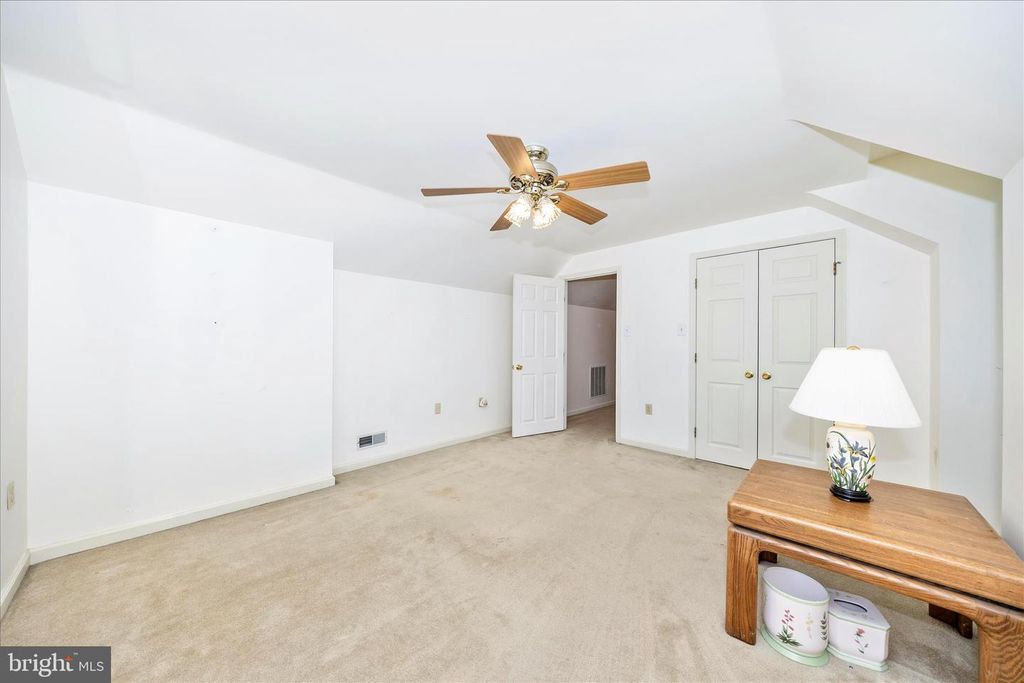 Image 27 of property listing at 1149 MARTHAS CT E, Knoxville, MD 21758