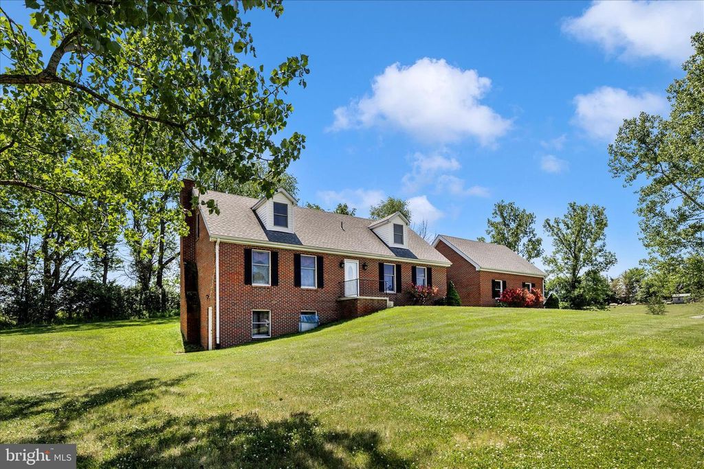 Image 39 of property listing at 1149 MARTHAS CT E, Knoxville, MD 21758