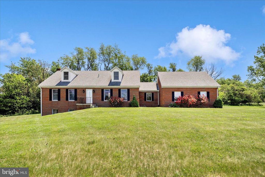Image 40 of property listing at 1149 MARTHAS CT E, Knoxville, MD 21758